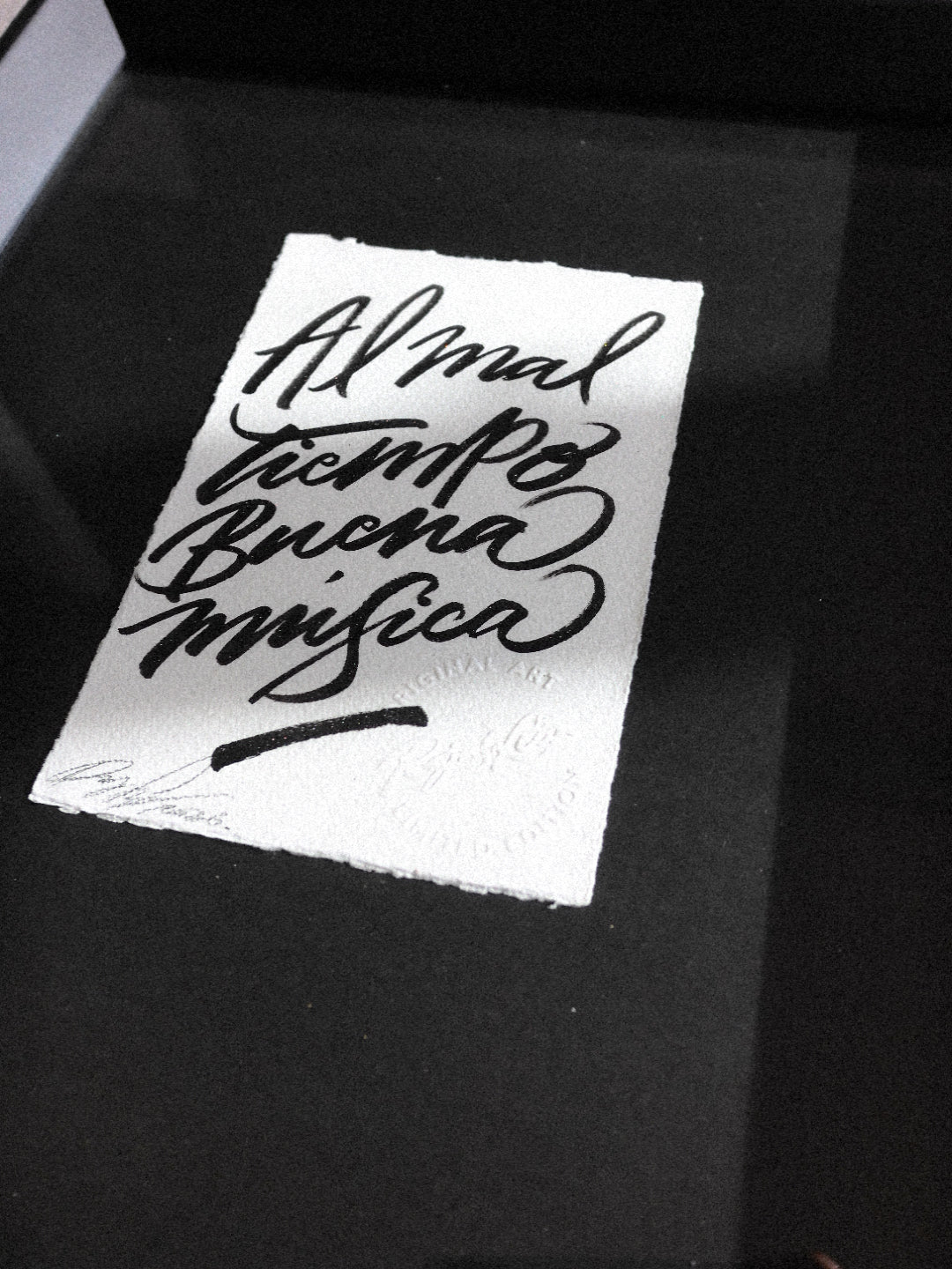 "Al Mal Tiempo Buena Musica"