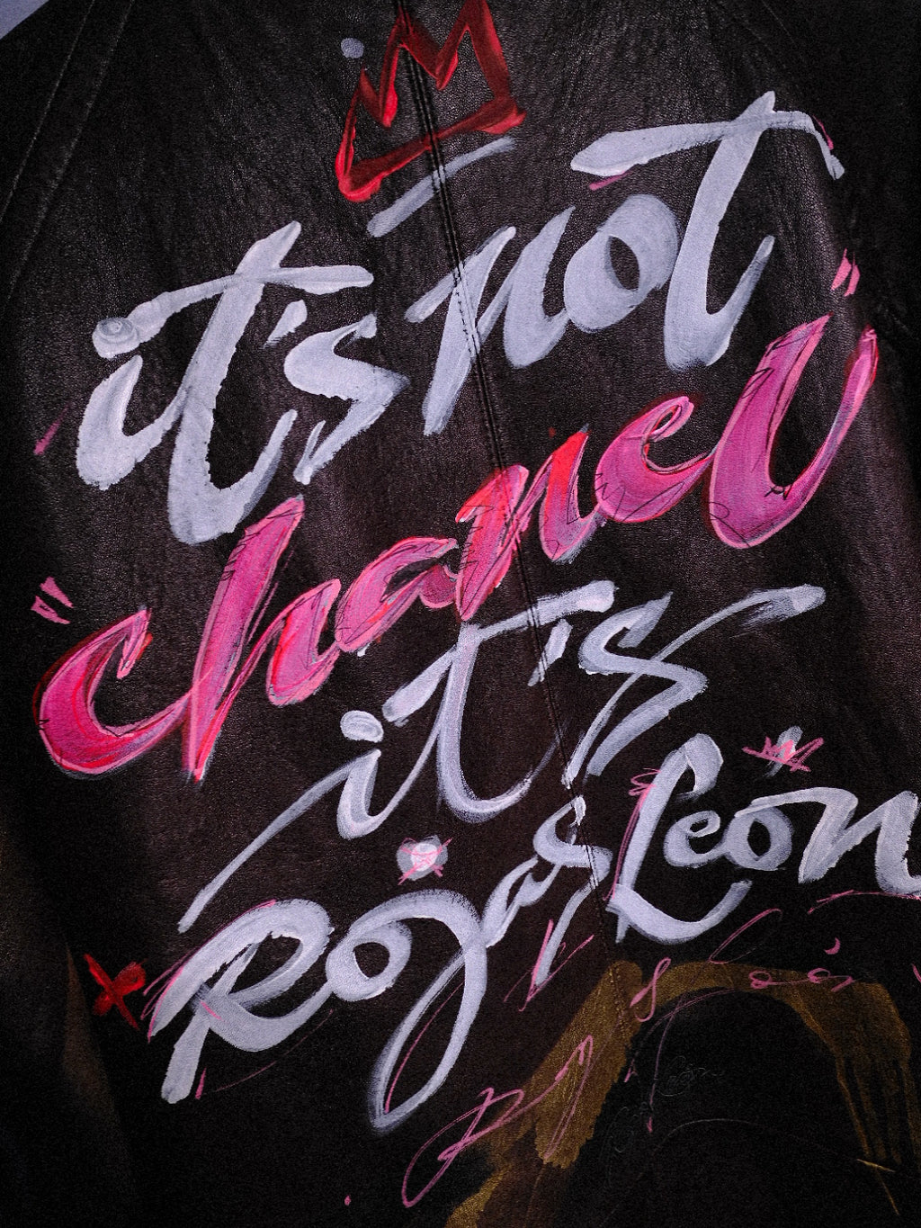 IT'S NOT CHANEL. IT'S ROJASLEÓN.