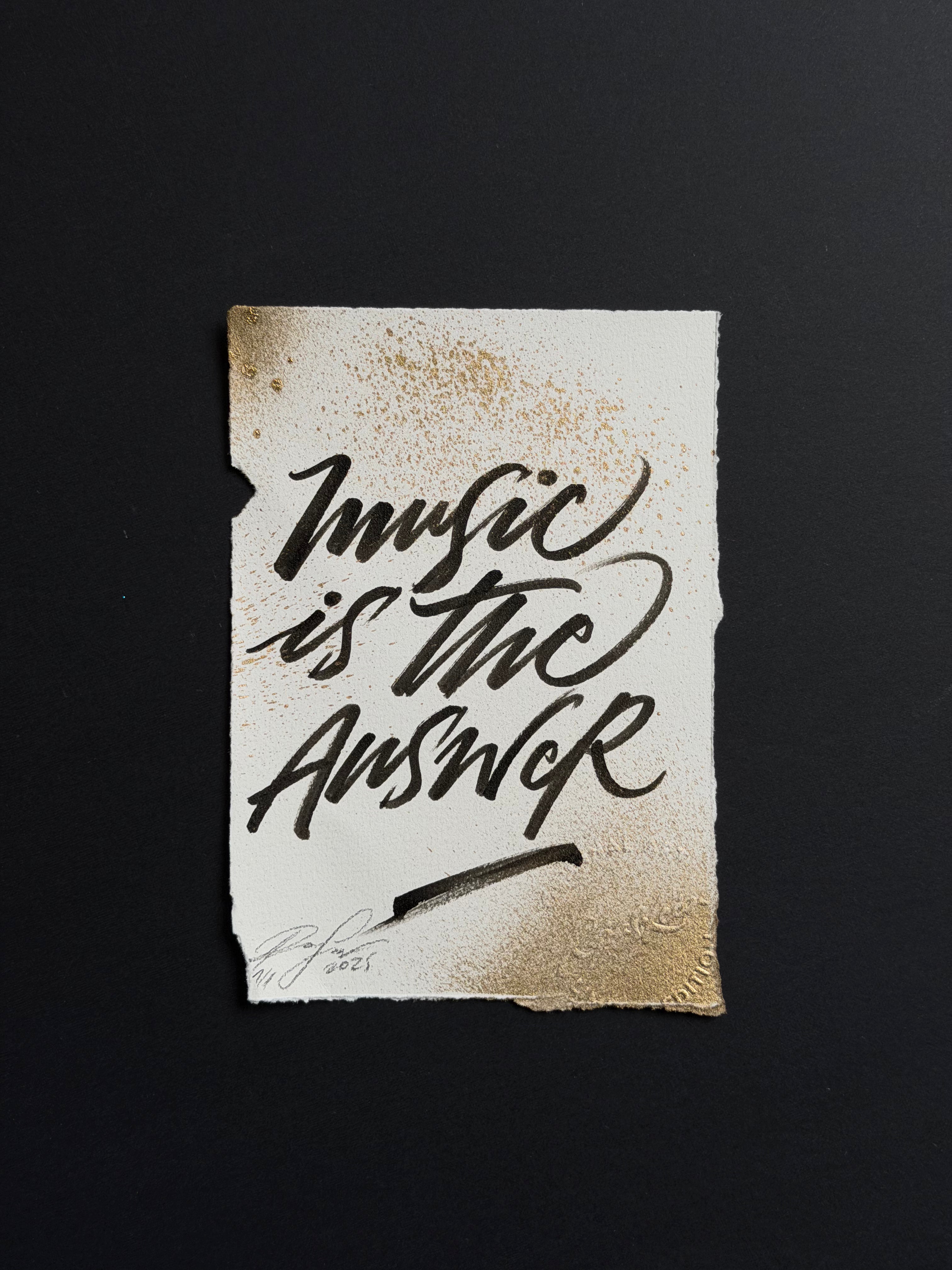 "Music Is The Answer" Paris 2017 Serie.